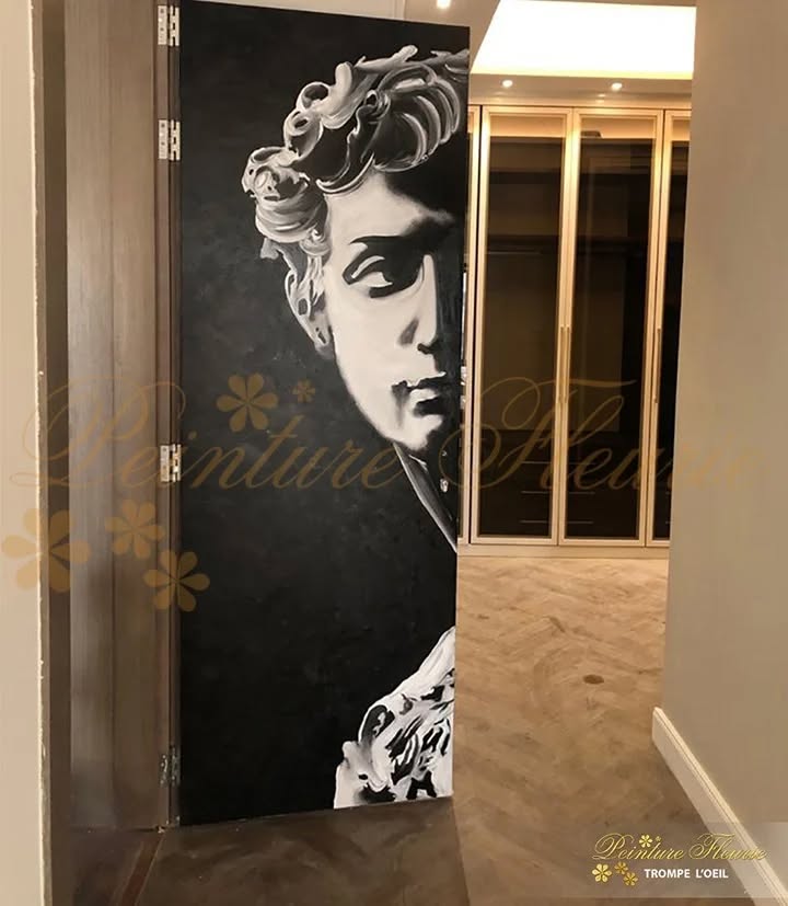 David mural /door